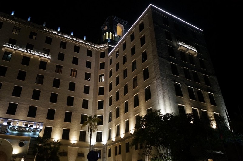 Habana de Noche . Habana Nocturna .