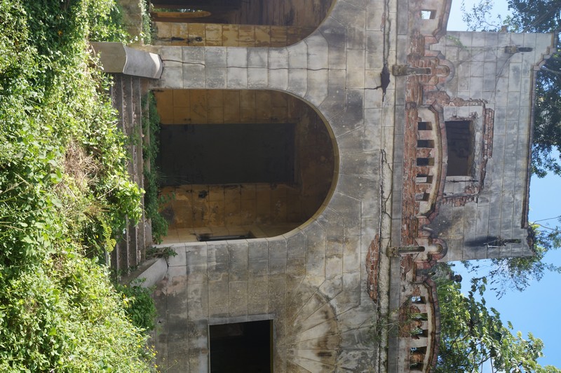 Ruinas de la Finca La Luisa. Arroyo Naranjo.La Habana