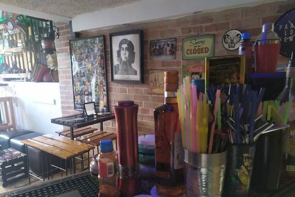 Bar de tapas LAcret 559 . Santoz Suárez. 10 de Octubre