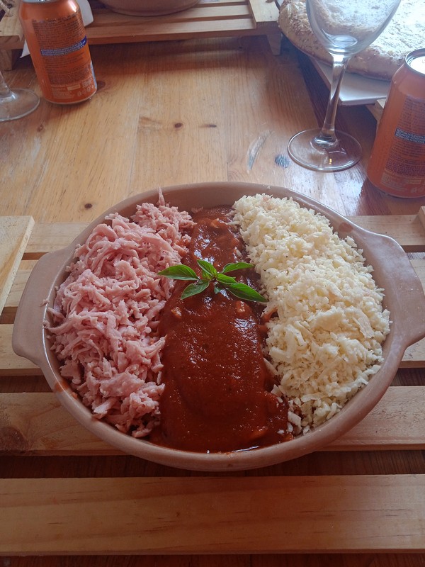 Pizzeria Dmitu . Lawton. !0 de Octubre. La Habana