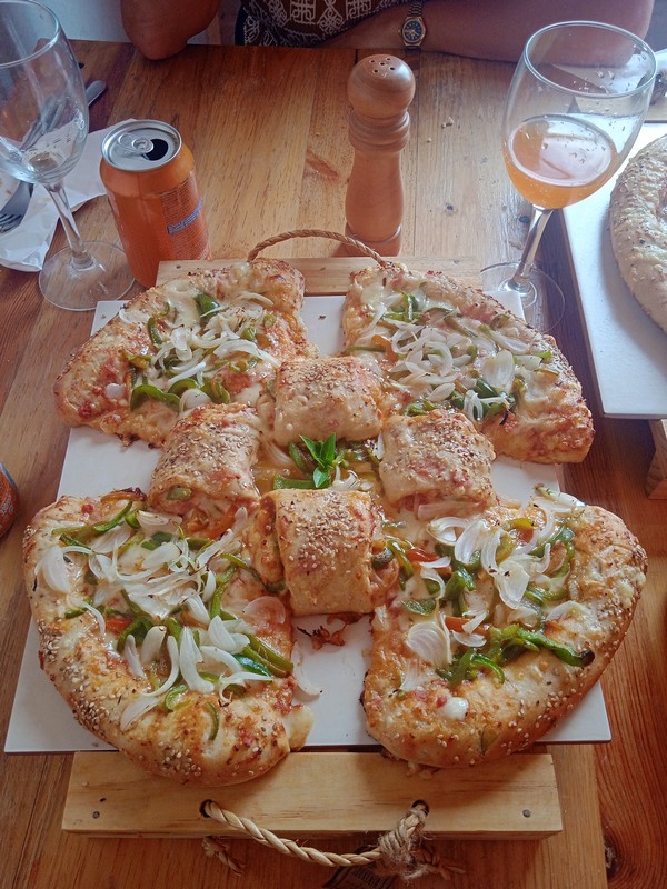 Pizzeria Dmitu . Lawton. !0 de Octubre. La Habana