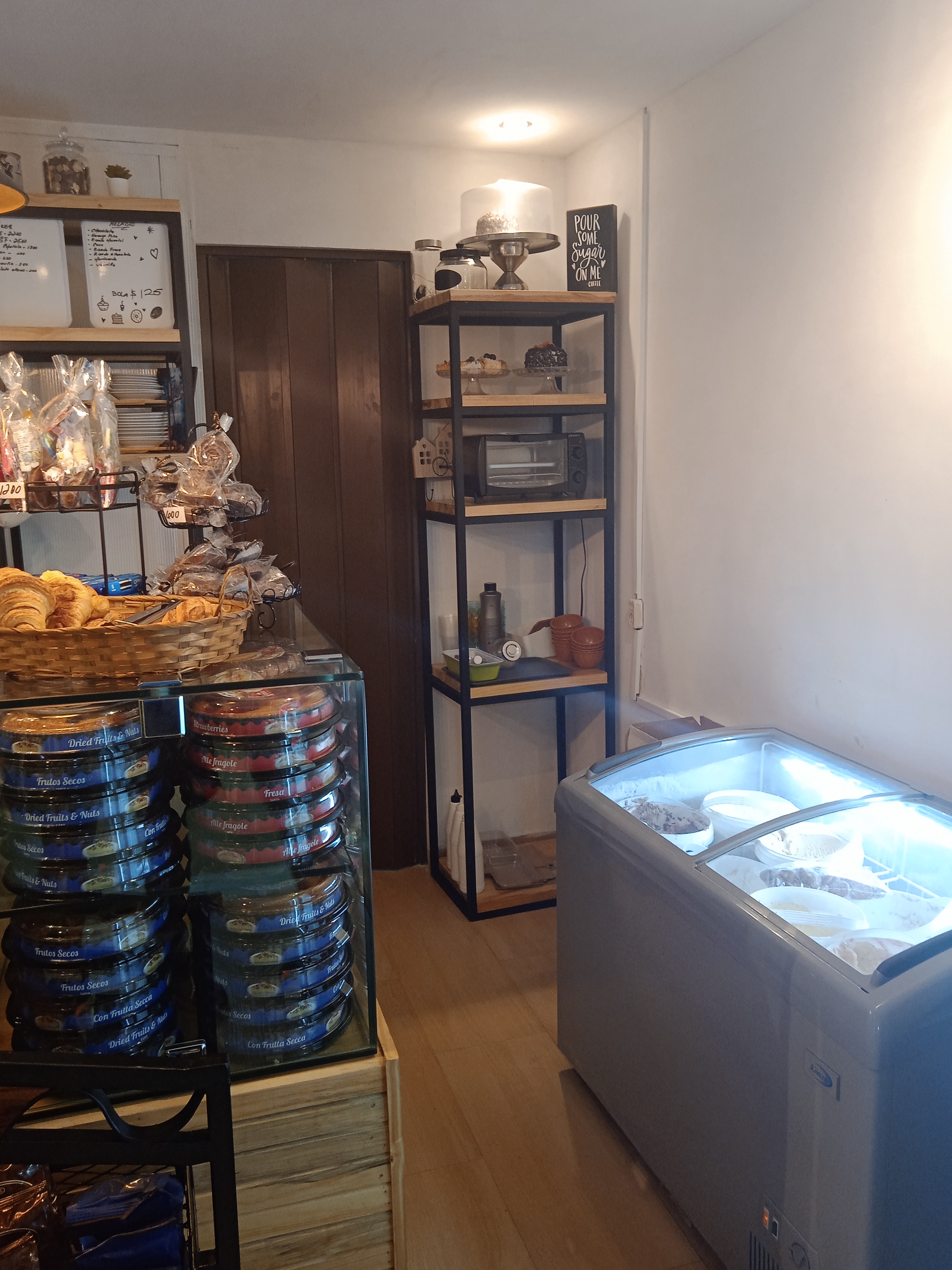 Burguer Joe. Dulcería en el Mónaco. La Víbora. !0 de Octubre .La Habana