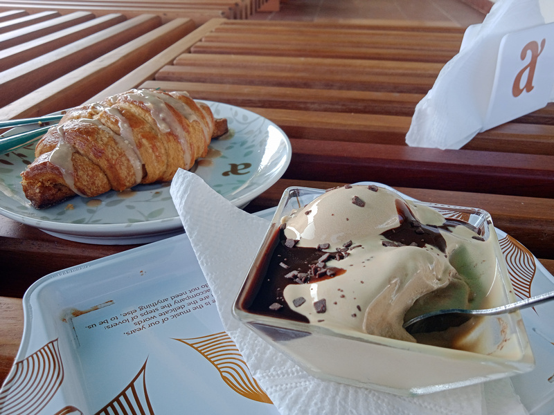 Amrosia . Cremas . Helados . Yogures. Smothies .Playa . La Habana